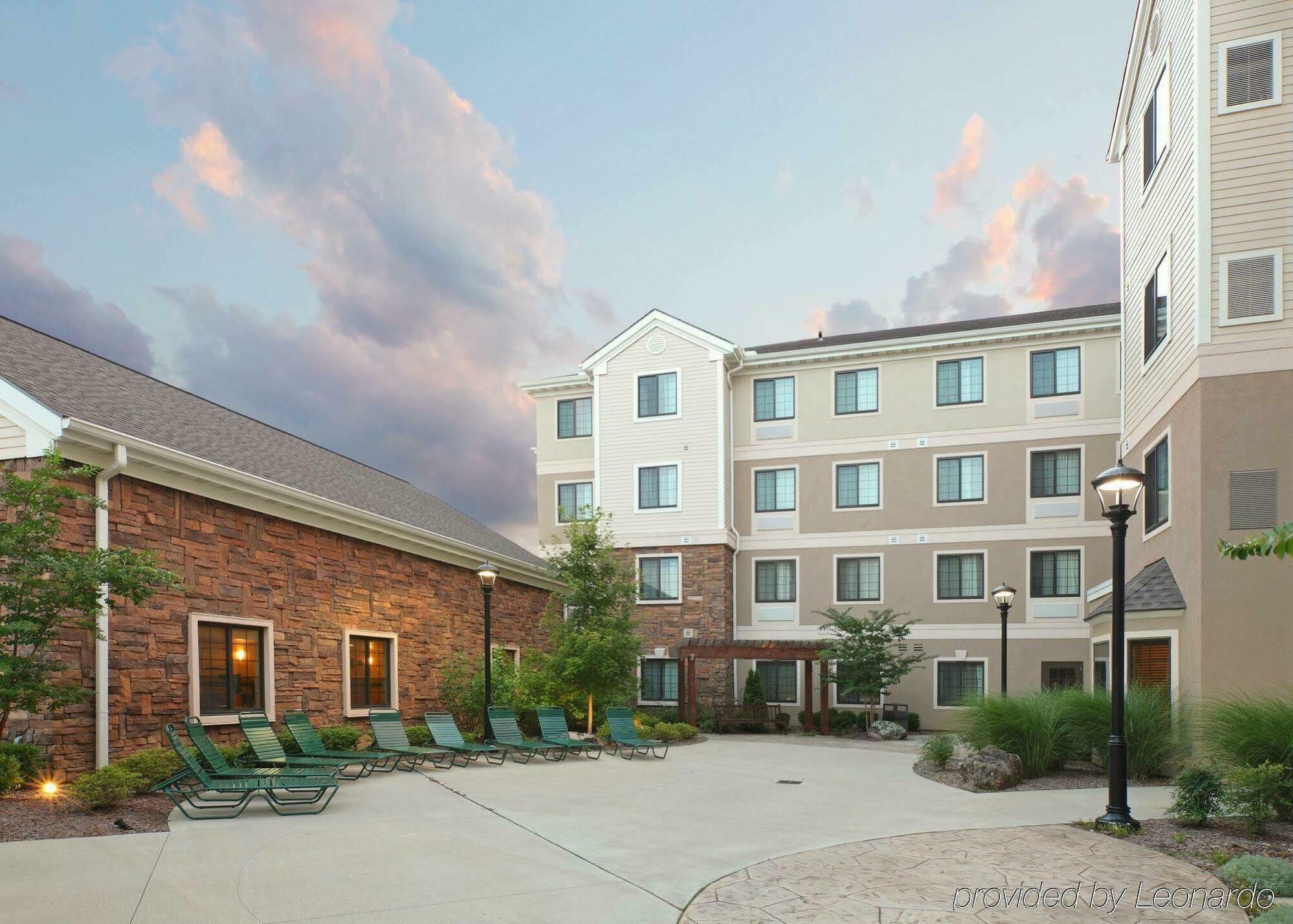 Staybridge Suites Fayetteville By Ihg Exterior foto