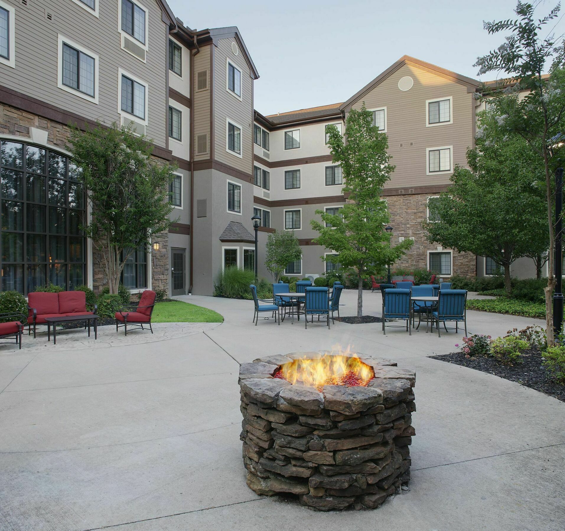Staybridge Suites Fayetteville By Ihg Exterior foto